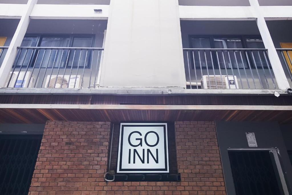 Go Inn Silom Bts Surasak Station V โกอินน์ สีลม Bts สถานีสุรศักดิ์ Banguecoque Exterior foto