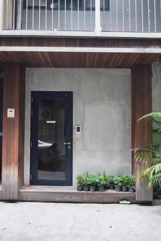 Go Inn Silom Bts Surasak Station V โกอินน์ สีลม Bts สถานีสุรศักดิ์ Banguecoque Exterior foto