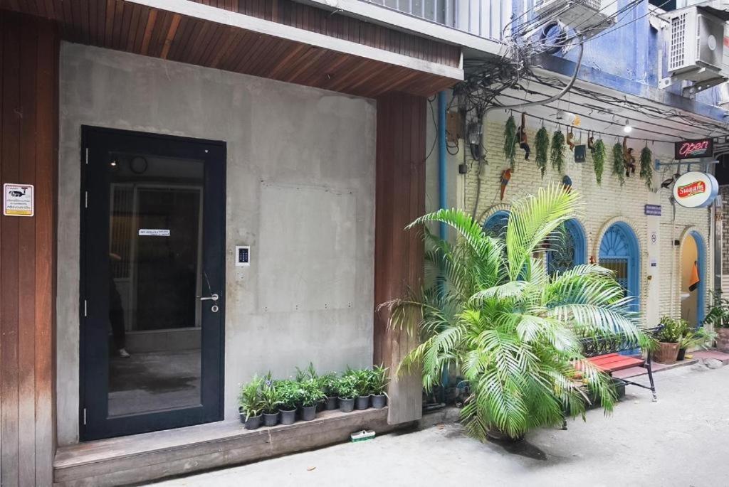 Go Inn Silom Bts Surasak Station V โกอินน์ สีลม Bts สถานีสุรศักดิ์ Banguecoque Exterior foto